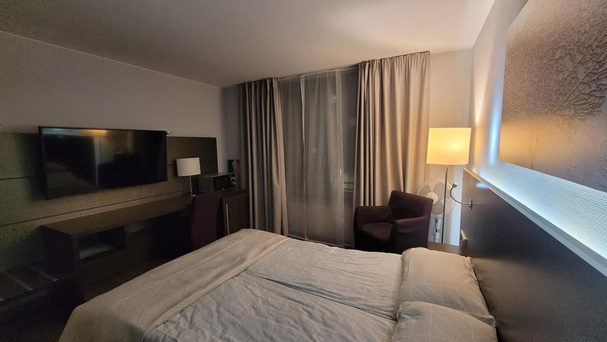 Nice Apartment In Modern Center Of Duesseldorf Ngoại thất bức ảnh